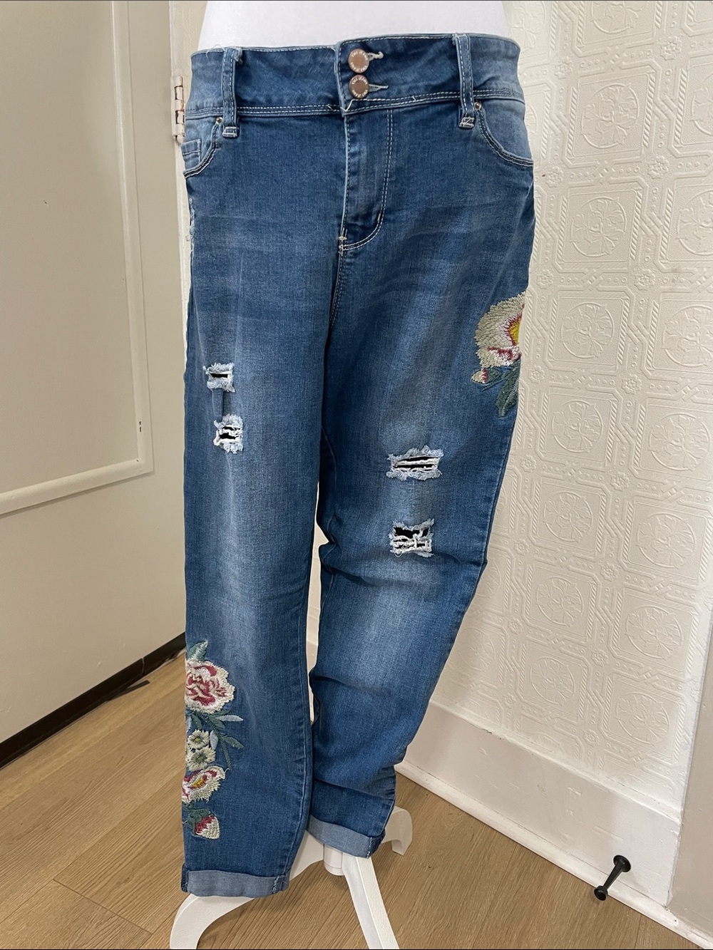YMI Medium Blue Embroidered Distressed Boyfriend Jeans